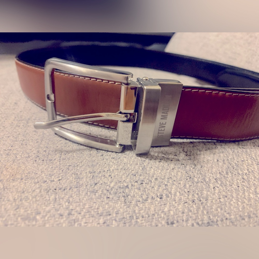 Steven Madden Two-In-One Reversible Casual Belt